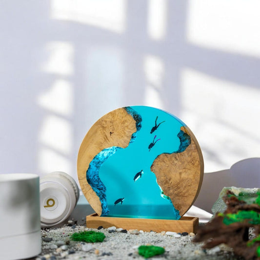 Turtle & diver Resin Epoxy Lamp