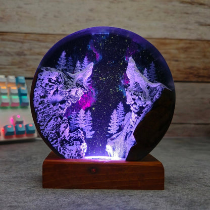 Diorama Wolf Lamp