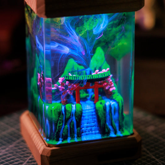 Torri Gate Resin Lamp