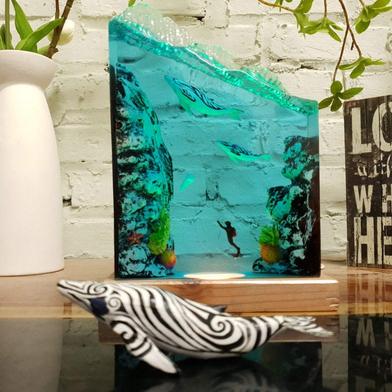 Humpback Whale Mother/Dad and son resin lamp