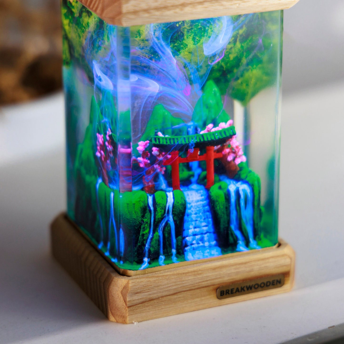 Torri Gate Resin Lamp