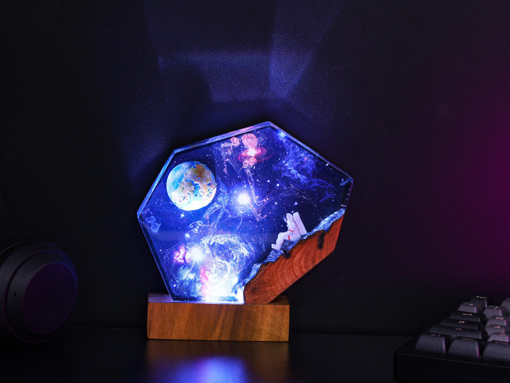 Millennium Falcon Spaceship Night Light