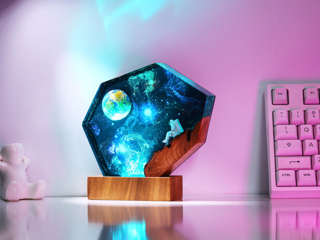 The EARTH and Astronaut Epoxy Lamp