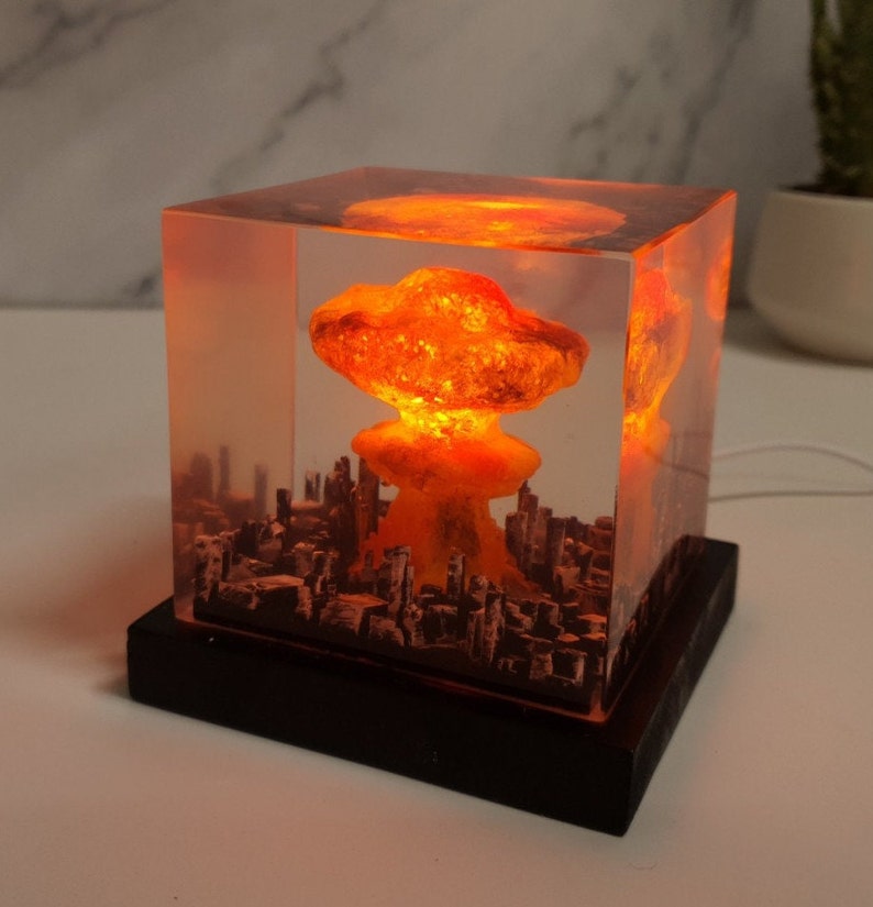 Nuke bomb fallout 4 Resin Lamp