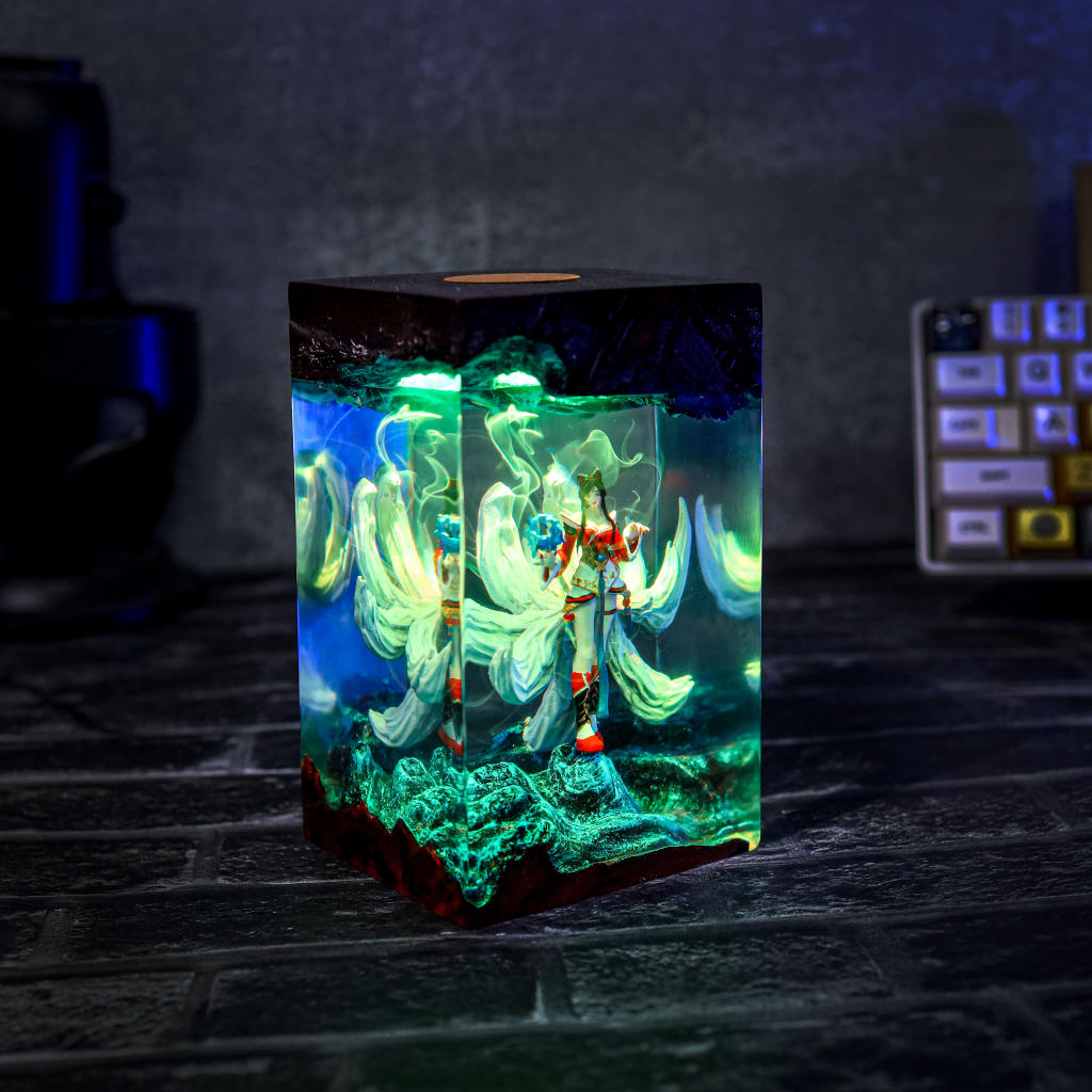 League of Legends Ahri Epoxy Lamp