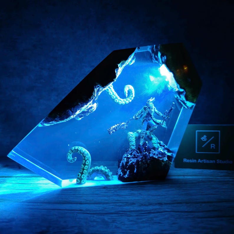 Bloodborne Resin Lamp 3