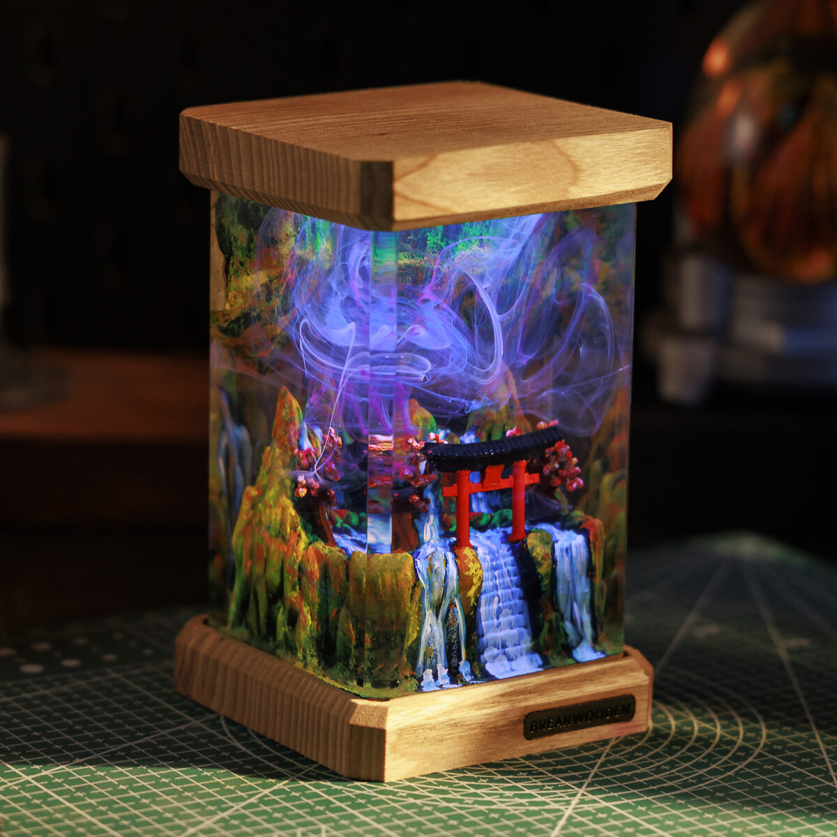 Torri Gate Resin Lamp