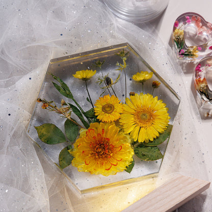 Golden Daisy Ver 2 Flower Resin Lamp