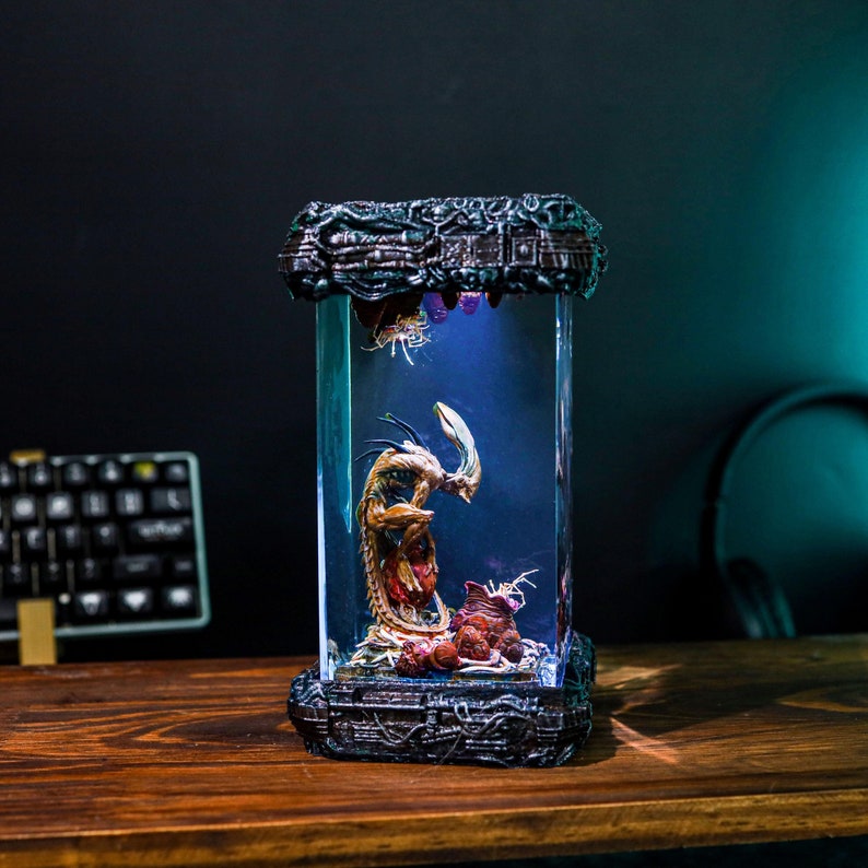 Xenomorph Resin Lamp ver 2