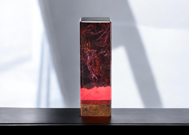 DEEP RED OCEAN Resin Epoxy Lamp