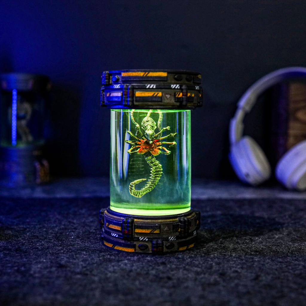 Alien Xenomorph Biolab Night Lamp