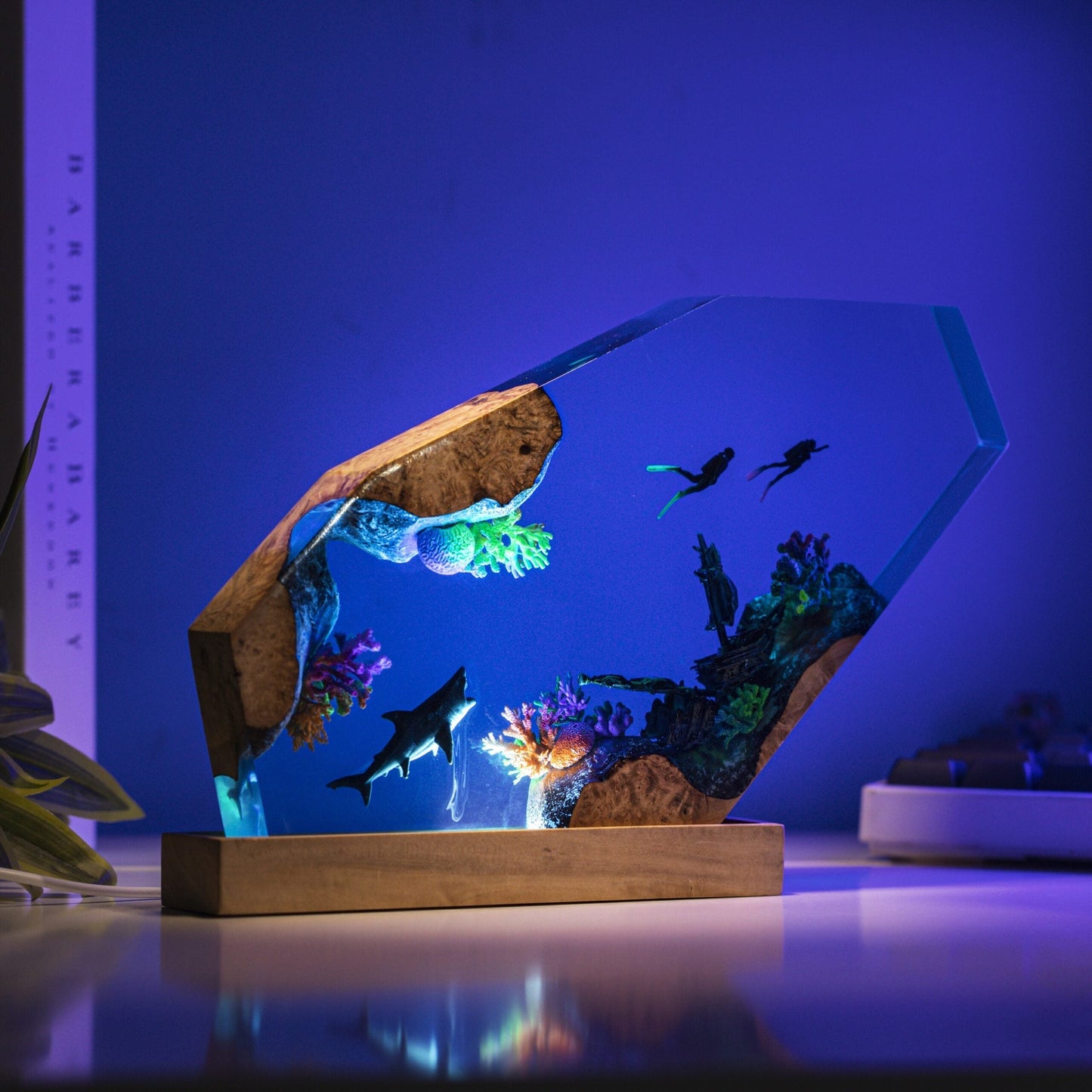 Shipwrecked Resin Lamp