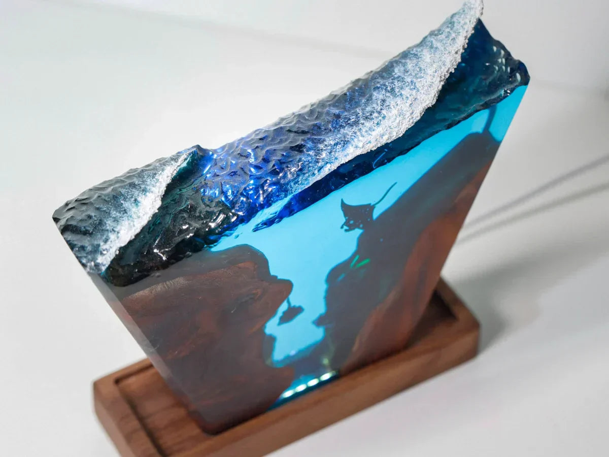 TRIANGLE SEA LAMP – EPOXY LAMP