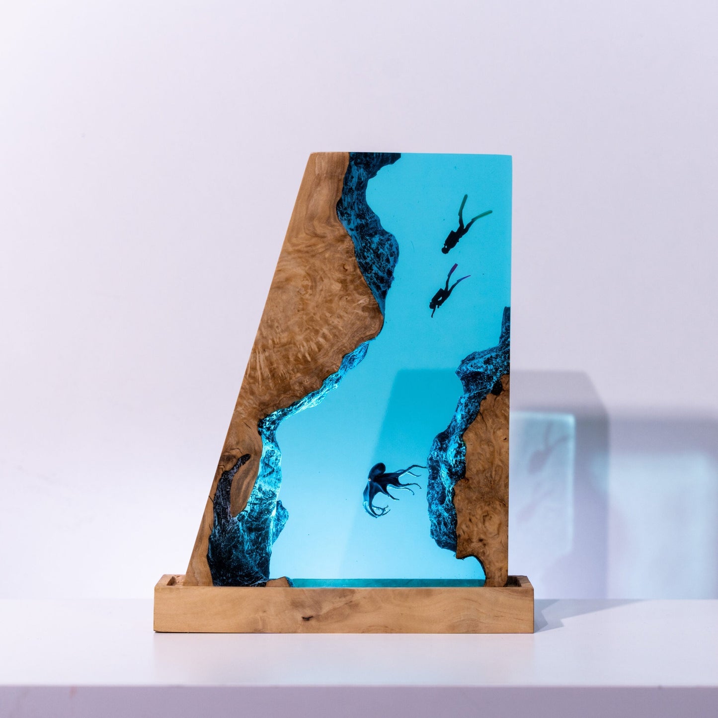 Scuba Diver Resin Lamp sail shape 2