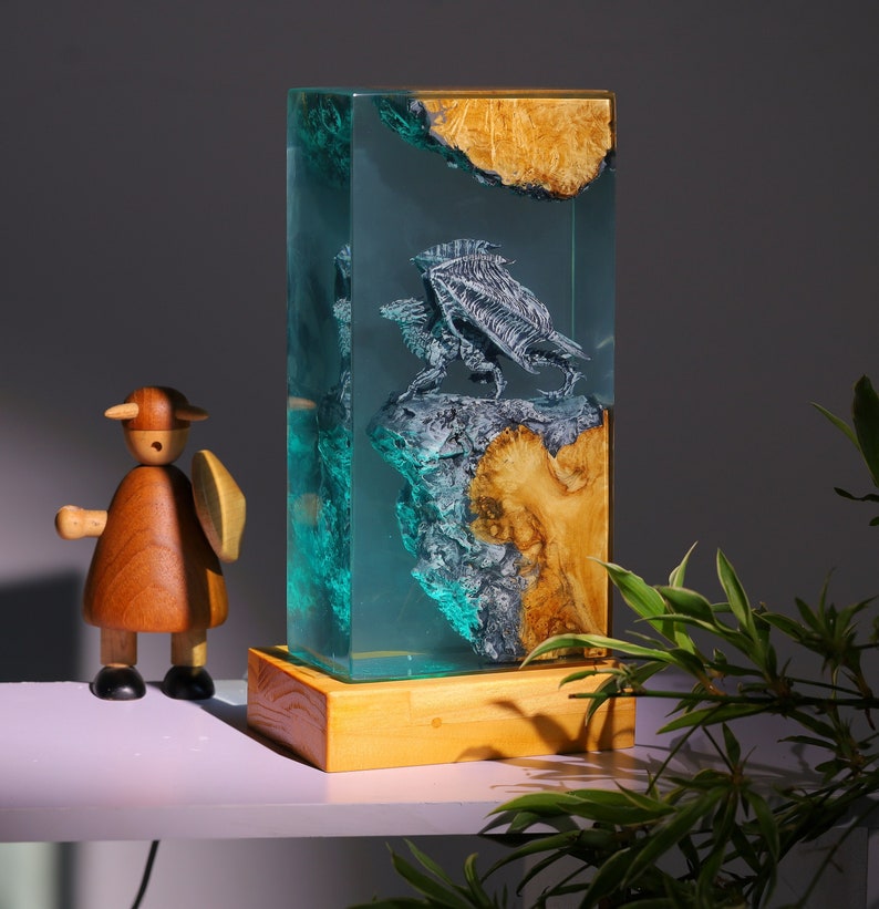 Fourth Wings Dragon Resin Night Light