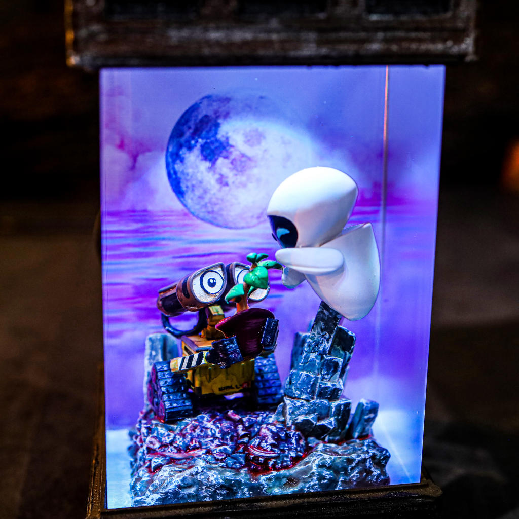 Wall-E and Eve Night Light