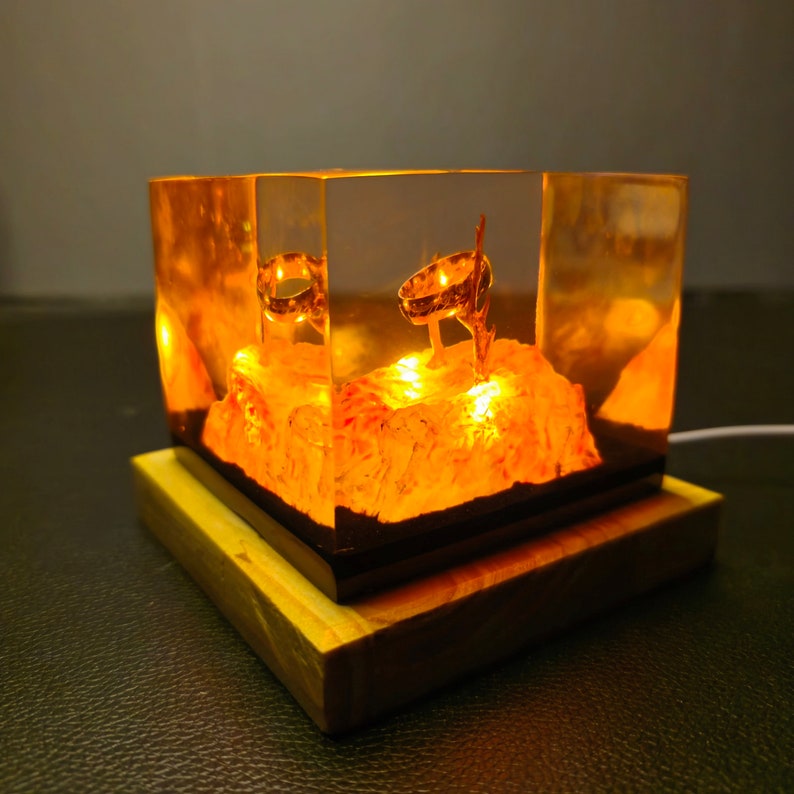 Ring Of Dark Lord Resin Lamp