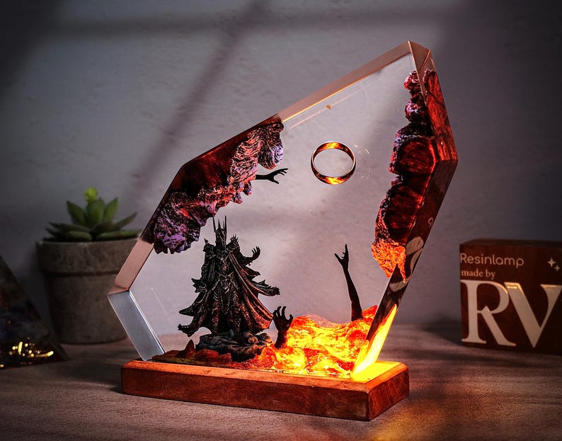 Diorama Power Ring Lamp