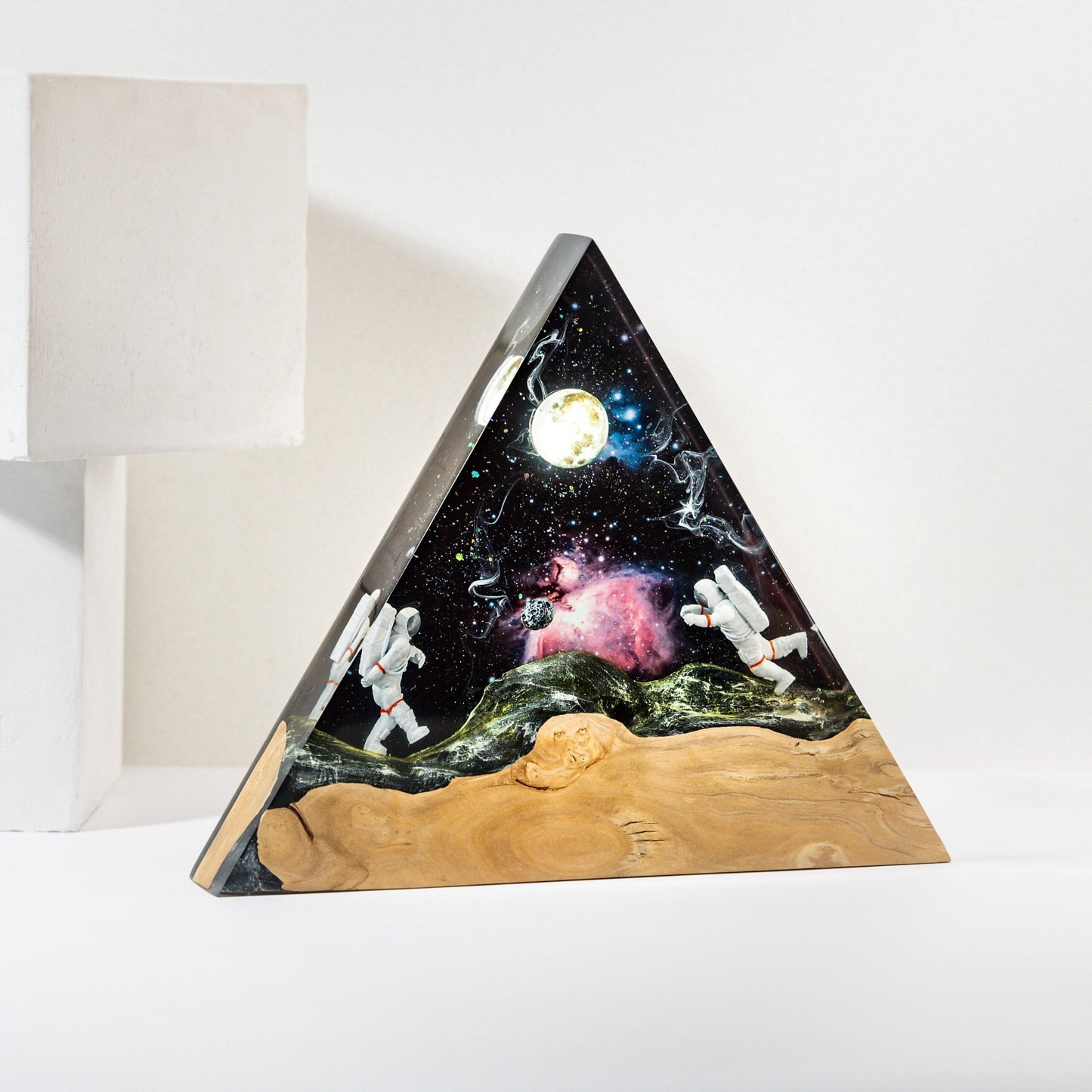 Astronauts Interstellar Epoxy Lamp Triangle