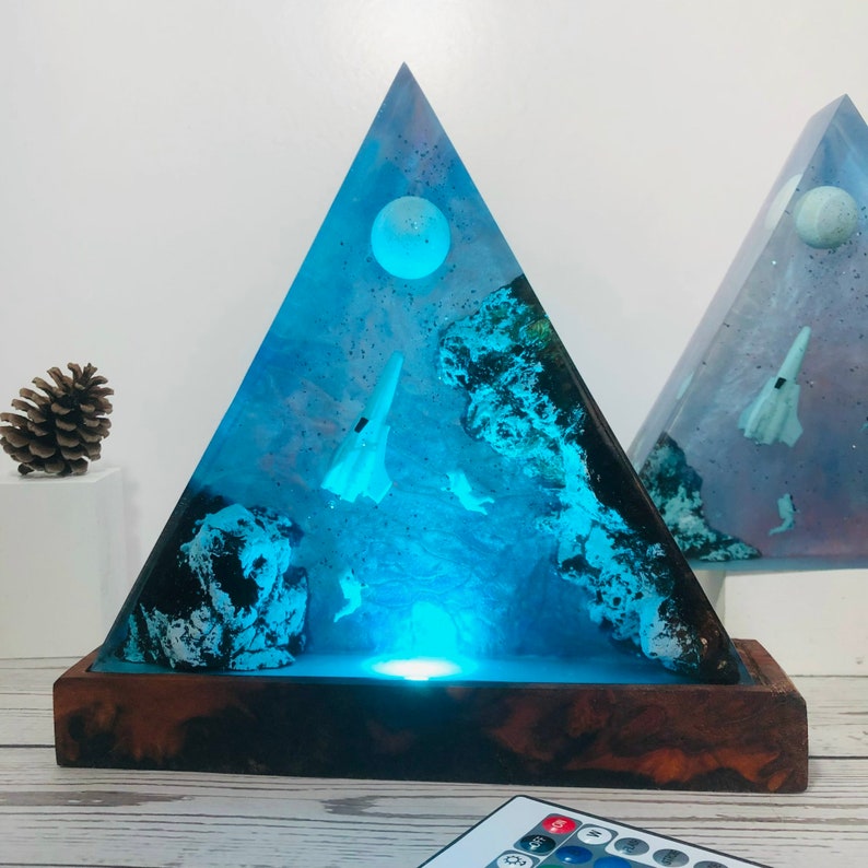 Astronauts Interstellar Epoxy Lamp Triangle