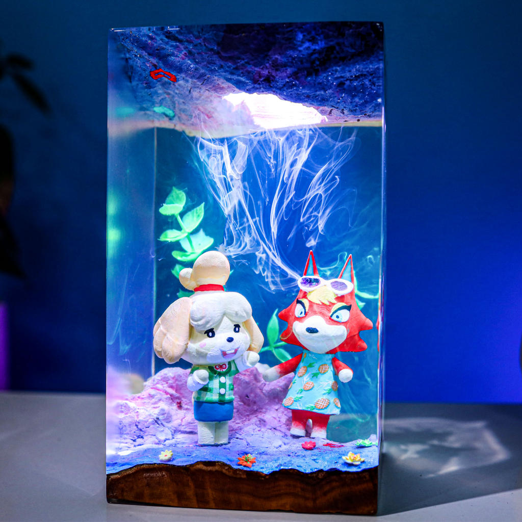 Animal Crossing Isabelle and Audie Night Light