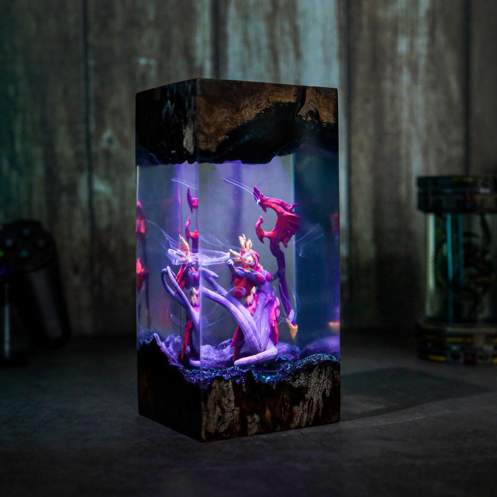 League of Legends Coven Nami Lamp