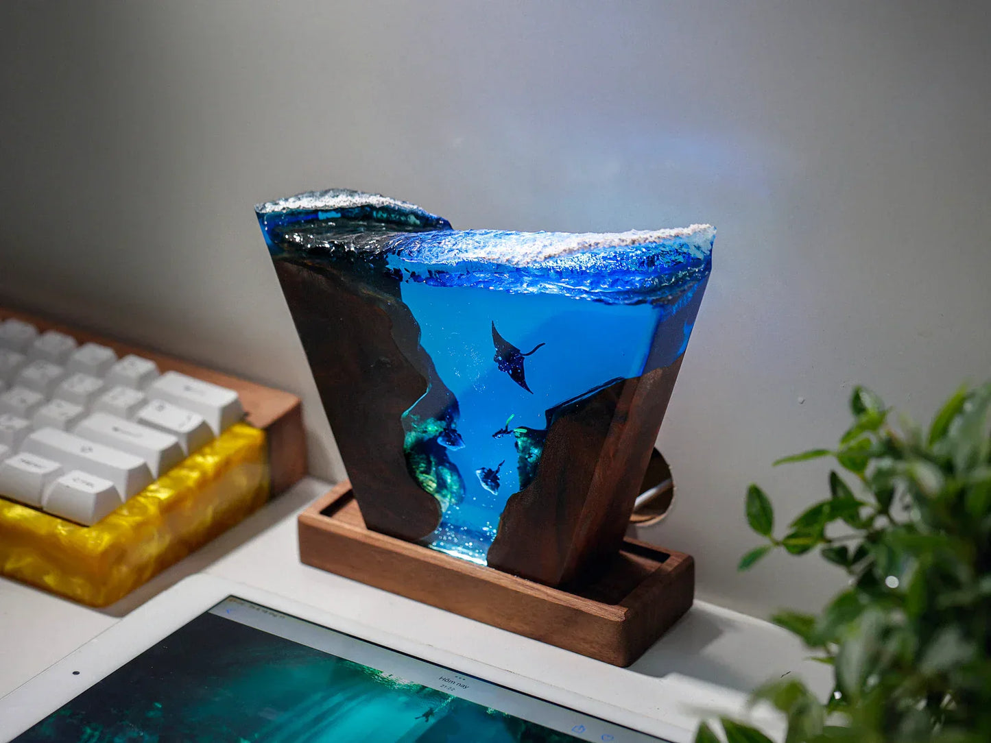 TRIANGLE SEA LAMP – EPOXY LAMP