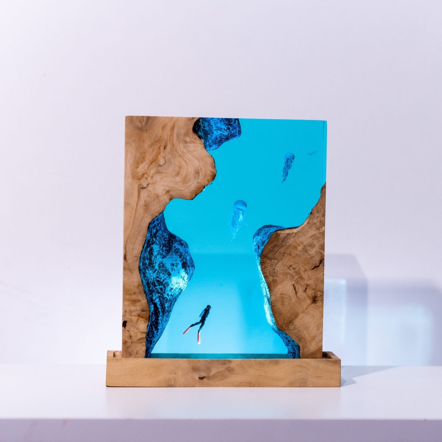 Scuba Diver Resin Lamp – rectangle