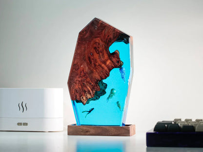 DEEP WHALE SEA LAMP – Polygon