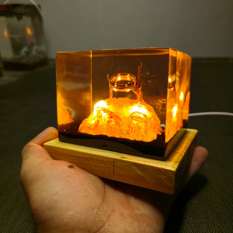 Ring Of Dark Lord Resin Lamp